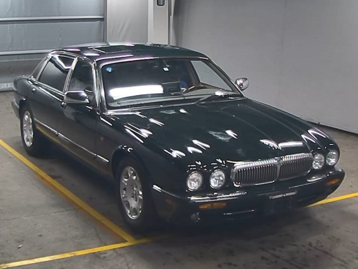 JAGUAR_XJ_4D__27266